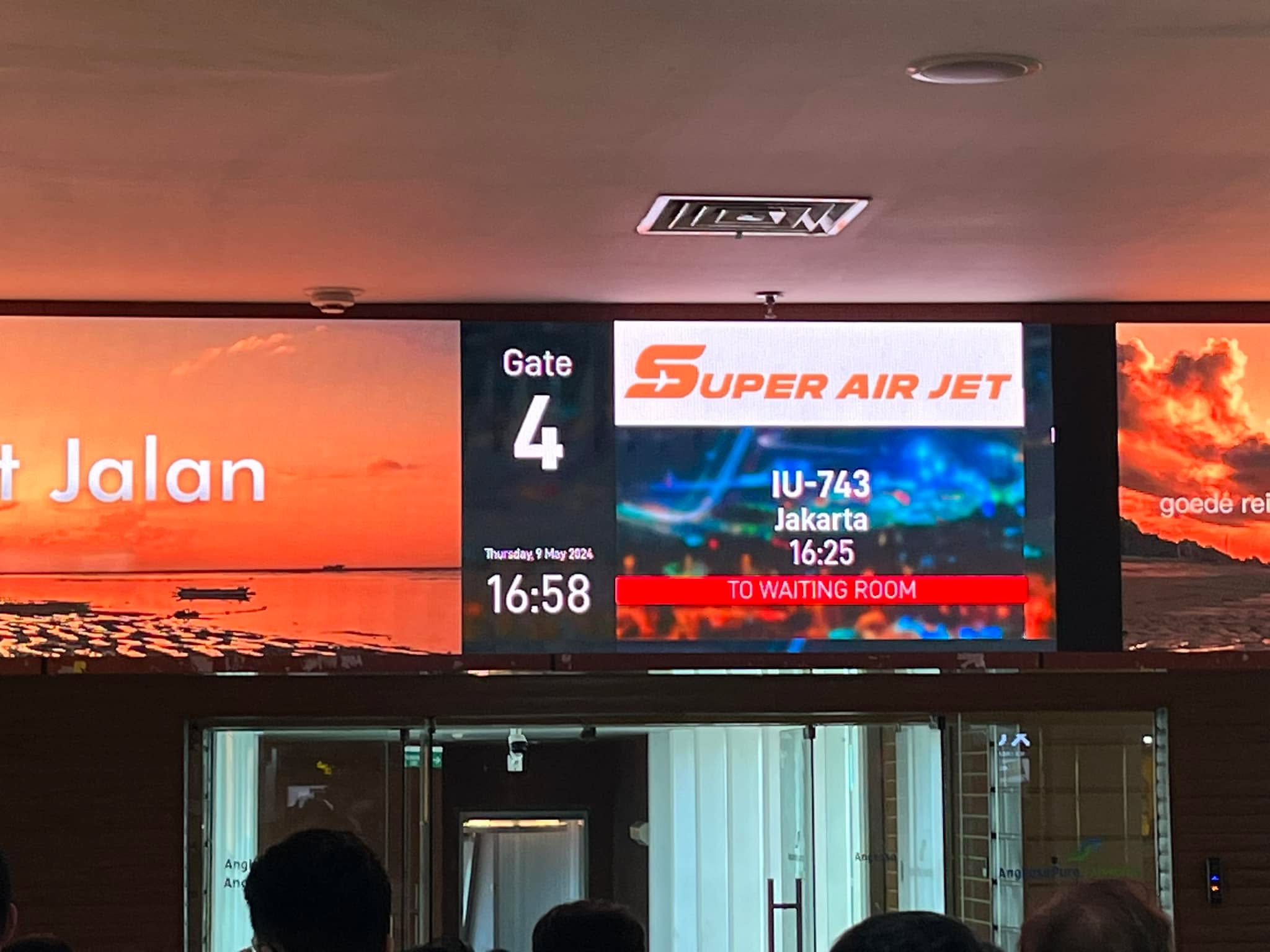 Den Pasar – Jakarta – Abu Dhabi